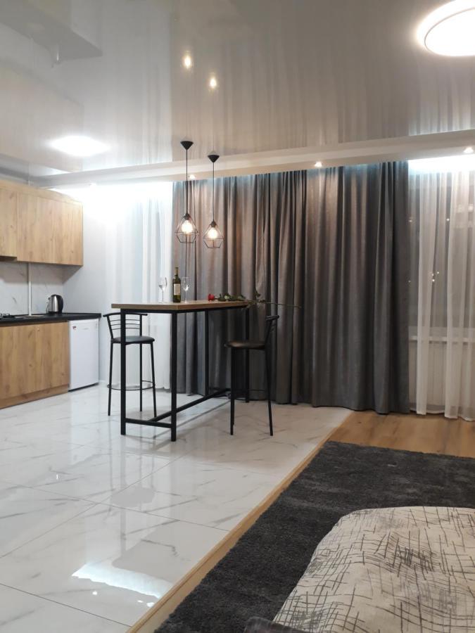 Апартаменты На Проспекте Почтовый Kryvy Rih Extérieur photo